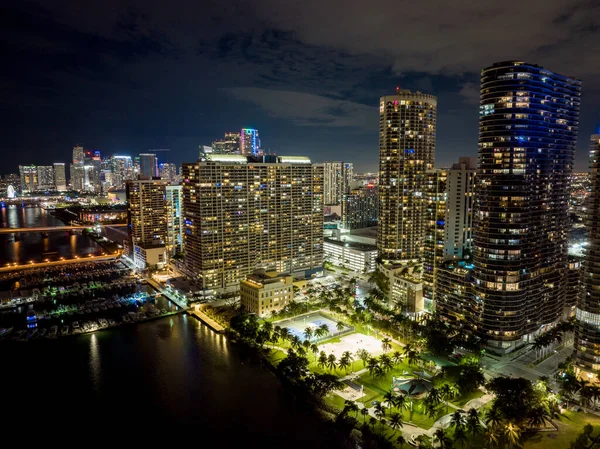 Foto Noche Aérea Edgewater Miami — Foto de Stock