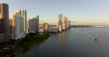 Miami Paraiso Bölgesi Hava Görüntüsü Edgewater 5k