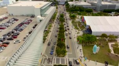 Miami Beach Kongre Merkezi 'nin Meşgul Sanat Baseli sahnesi