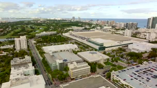 Letecký Drone Video Miami Beach Convention Center — Stock video