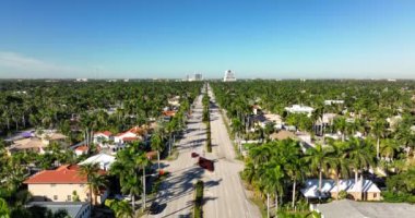 Hollywood Lakes Florida emlak evleri. 5k hava aracı görüntüsü