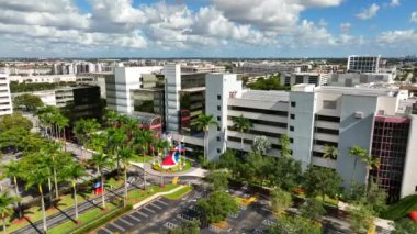 Carnival Cruise Line Binası Doral Miami FL