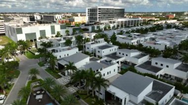 Havacılık Doral Oasis Miami FL