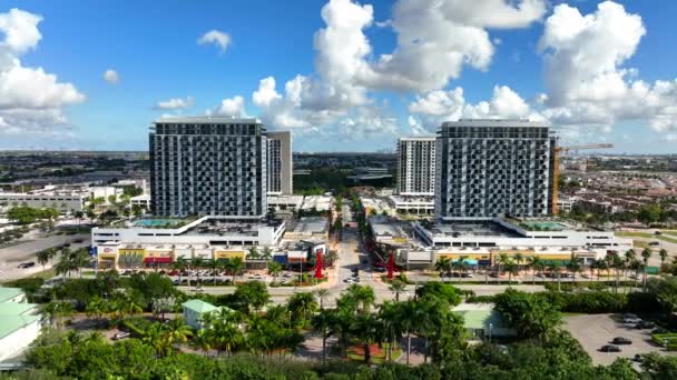 Luftaufnahme Downtown Doral Miami Wohn Und Geschäftsviertel — Stockvideo
