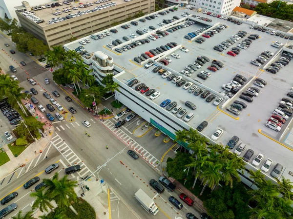 空中画像屋上駐車場 マイアミビーチアートバーゼル — ストック写真