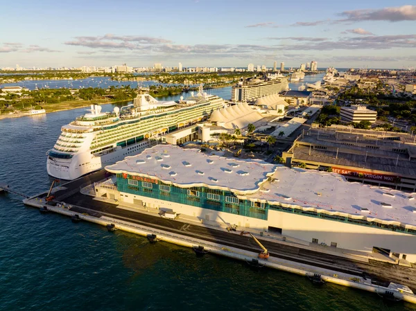 Virgin Voyages Terminal Construction Port Miami Bateau Croisière — Photo