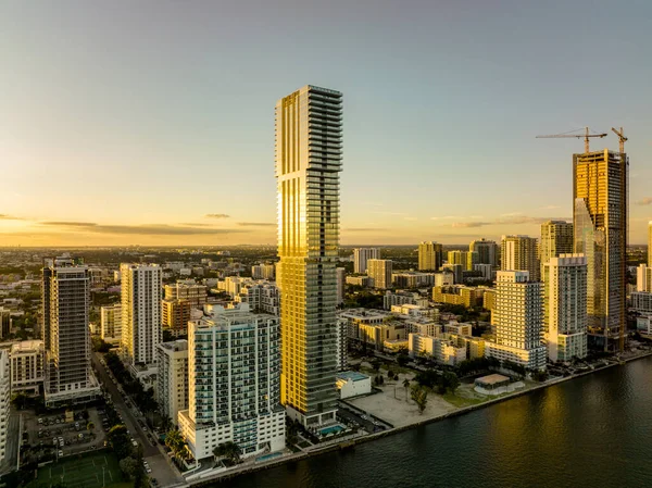 Elysee Condominium Miami Edgewater — Photo