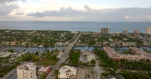 Boca Raton Hava Klibi Sahile Doğru Uçuyor — Stok video