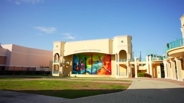 Count Hoernle Amphitheater Mizner Park Boca Raton Usa — Stock video