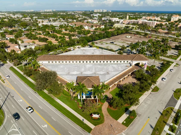Boca Raton Public Library Building — Stockfoto