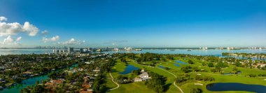 Golf sahasındaki lüks evler