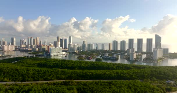 Aerial Footage Sunny Isles Beach Miami Establishing Shot — Vídeo de Stock