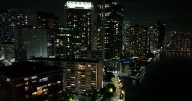 Brickell Miami 'de gece finans bölgesi 4k