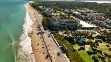 Sahile bakan emlakçı Vero Beach FL