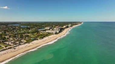 Vero Beach FL 'deki iskelede 4K hava görüntüsü