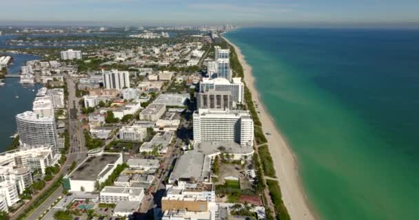 Appartementen Aan Het Strand Miami Beach Drone Beelden — Stockvideo