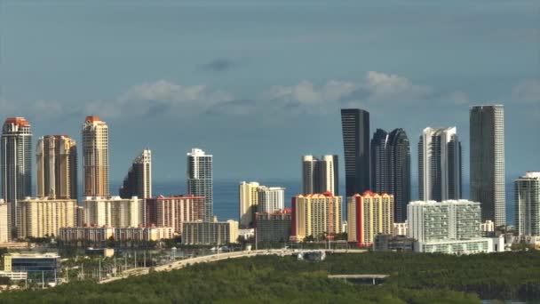 1080P Letecké Panorama Highrise Byty Sunny Isles Beach — Stock video