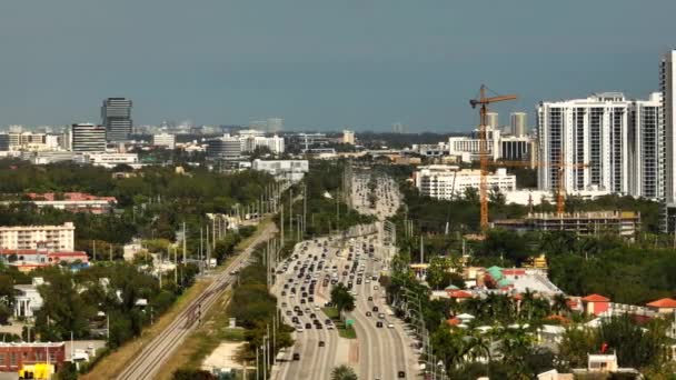 Aerial Zoom Video Biscayne Boulevard North Miami — Vídeos de Stock