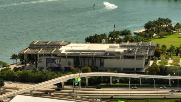 Luftaufnahme Nahaufnahme Perez Art Museum Miami Drohnenaufnahmen — Stockvideo