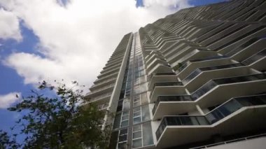 Art Plaza Tower Miami 'nin düşük hareketli görüntüleri