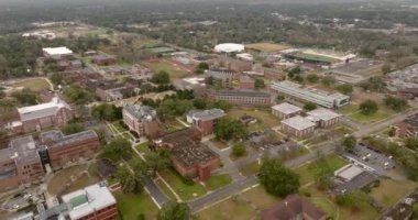 Üniversite kampüsü Tallahassee FL USA 5k hava aracı görüntüsü