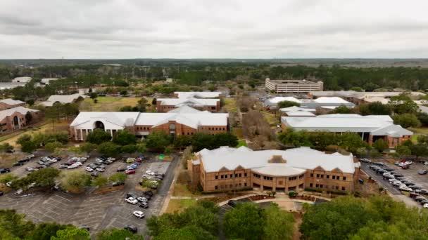 Lateralny Dron Powietrzny Postrzelił Tallahassee Community College — Wideo stockowe