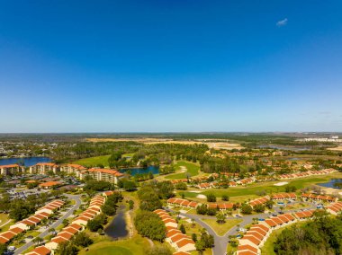 Kissimmee, FL, ABD - 20 Şubat 2022: Orange Lake Resort 'un havadan çekilmiş fotoğrafı