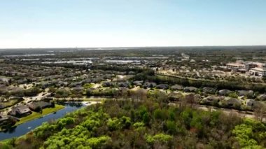 Alış veriş merkezine yerleşim yeri. 4k hava aracı videosu Florida Kış Bahçesi