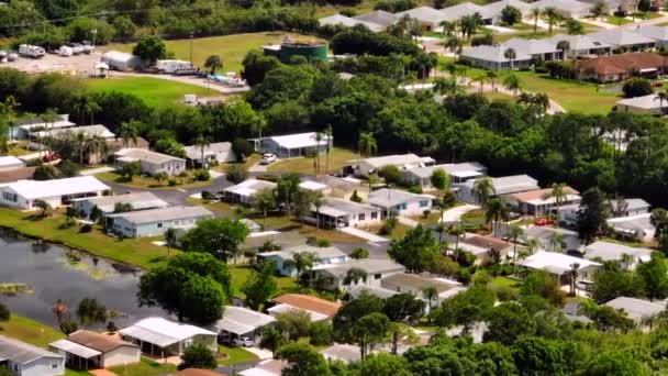 Aerial Zoom Closeup Parallax Μιας Mobile Home Κοινότητας Στο Fort — Αρχείο Βίντεο