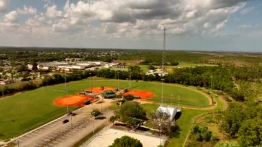Gökyüzü videosu Sandhill Crane Parkı St Lucie FL