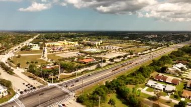 Şehir merkezi St Lucie Florida 4k hava aracı videosu