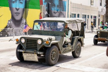 Hollywood, FL, ABD - 13 Mart 2022: 2022 St. Patrick Günü Geçit Töreni Fotoğrafları Hollywood 'un merkezinde.