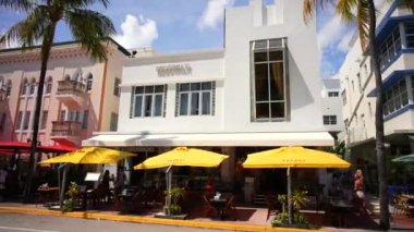 Miami Plajı, Coperid 19 kısıtlamaları kaldırıldıktan ve turistler 2022 bahar tatili için döndükten sonra normale döndü.