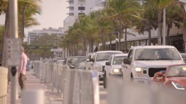 A1A 'da bahar tatili turist trafiği