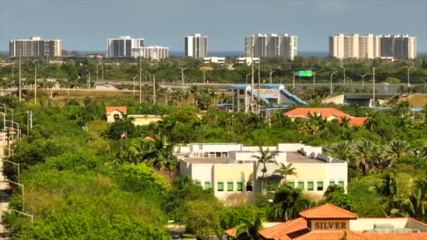 Tri Rail Station I95 Boca Raton 1080P Anténní Teleobjektiv Drone — Stock video