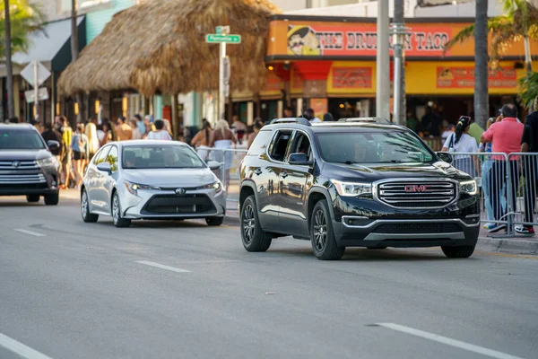 Fort Lauderdale Eua Março 2022 Gmc Acadia Dirigindo Longo Fort — Fotografia de Stock