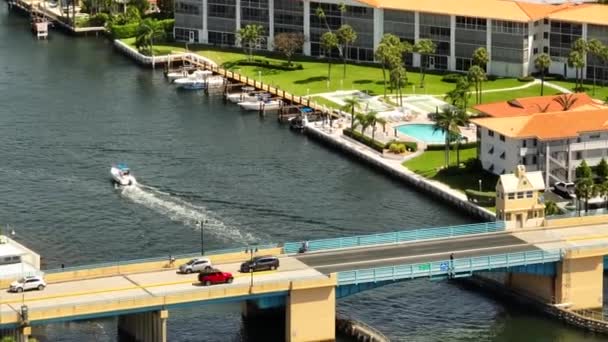 Aerial Zoom Shot Hillsboro Bridge Intracoastal Deerfield Beach — 비디오