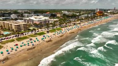 Florida turizmi, resmi kısıtlamalar kaldırıldıktan sonra tam gaz geri döndü