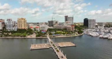 Hava aracı videosu Batı Palm Beach 2022 rıhtım sahnesi