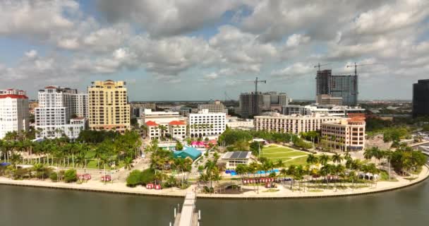 Enfoque Aéreo Downtown West Palm Beach Circa 2022 — Vídeo de stock