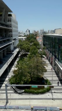 Drone video Miami Beach Lincoln Road vertical 4k