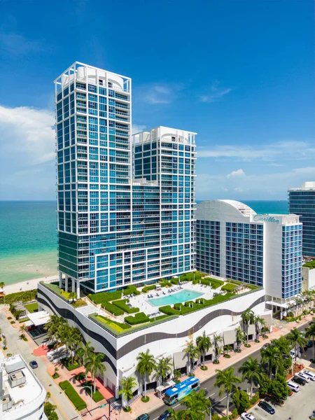 Verticale Luchtfoto Het Beiaard Hotel Miami Beach — Stockfoto