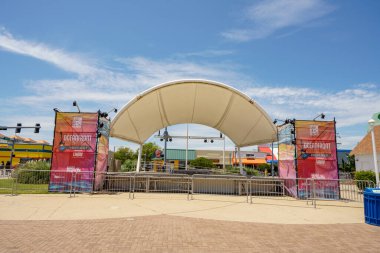 Virginia Sahili 'ndeki konser sahnesi