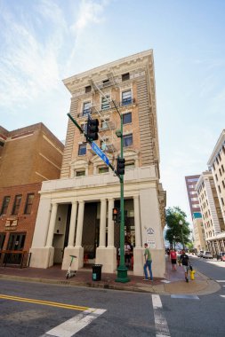 Şehir merkezindeki Bennys Pizza Restoranı 'nın fotoğrafı.