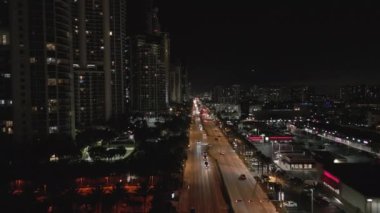 Miami gece videosu Sunny Isles Plajı 4k