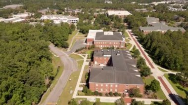 Hava durumu Kuzey Carolina Üniversitesi Wilmington 4k 30 peni olduğunu gösteriyor.