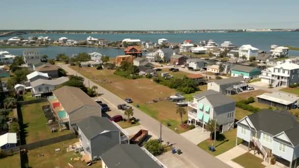 Aerial Neighborhood Video Waterfront Homes Stilts Flood Zone Atlantic Beach — Vídeo de Stock