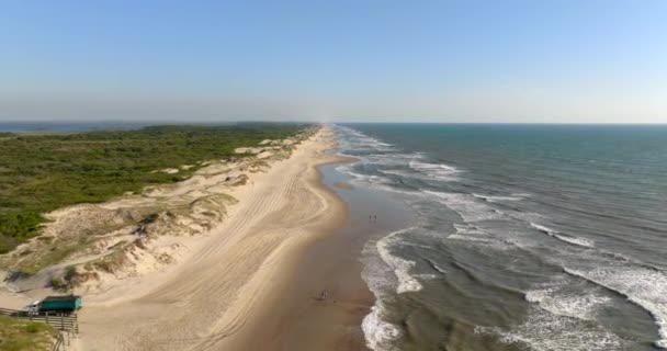 North Beach Toegangsweg Corolla Usa Luchtfoto Drone Video — Stockvideo