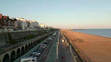 Kemptown Brighton Sahili, Madeira Yolu.