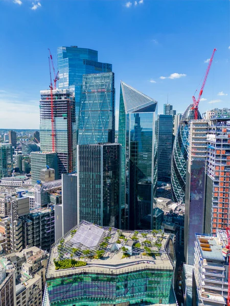 Londra 'nın dikey İHA fotoğraf binaları